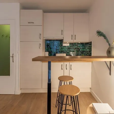 Cosy Parisian Flat Apartment